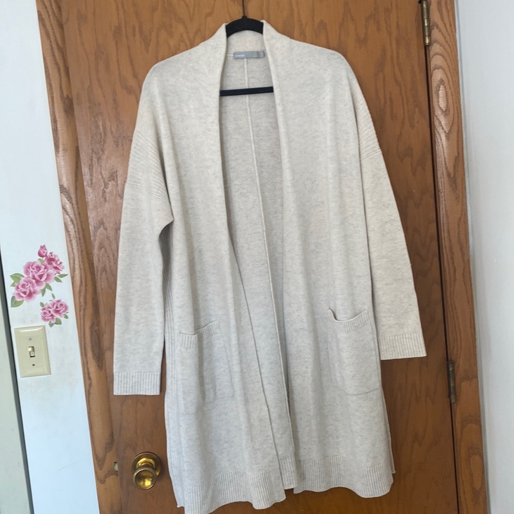 VINCE CARDIGAN SWEATER MEDIUM